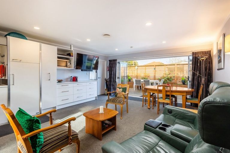 Photo of property in 1148 New North Road, Mount Albert, Auckland, 1025