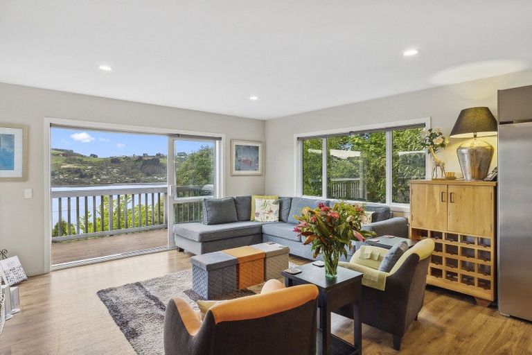 Photo of property in 12 Junction Road, Ravensbourne, Dunedin, 9022