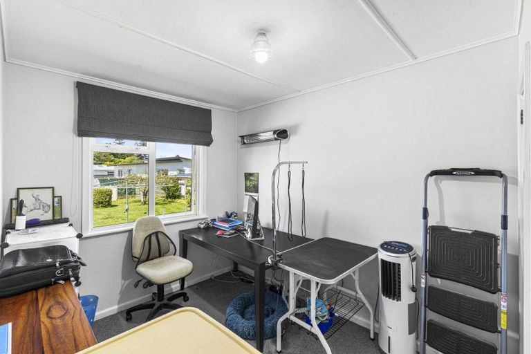 Photo of property in 33 Skerman Street, Marton, 4710