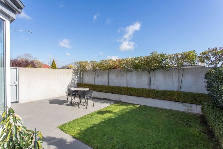 Photo of property in 402a Papanui Road, Papanui, Christchurch, 8053