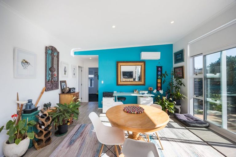 Photo of property in 69 Nash Parade, Foxton Beach, Foxton, 4815