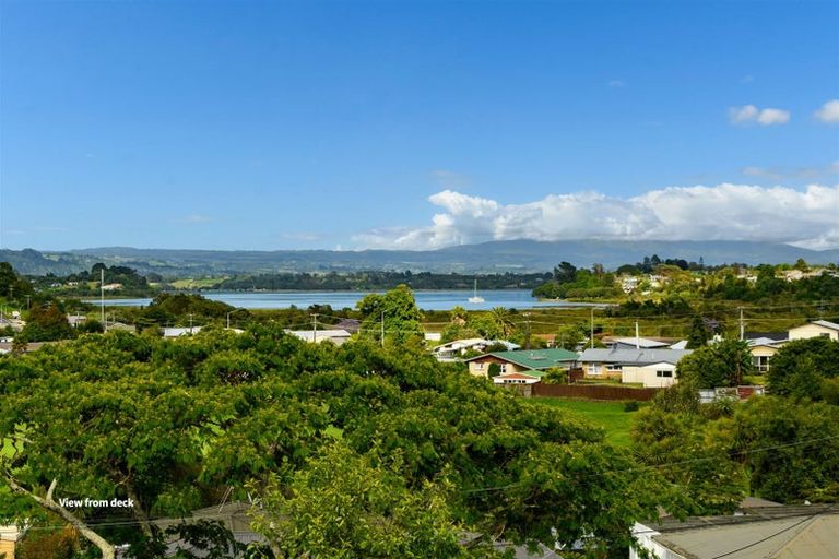 Photo of property in 21 Carlton Street, Bellevue, Tauranga, 3110