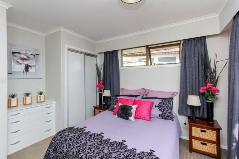 Photo of property in 14 Bronte Place, Whalers Gate, New Plymouth, 4310