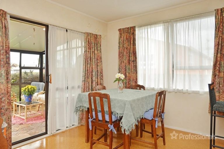 Photo of property in 1 Lowes Place, Solway, Masterton, 5810