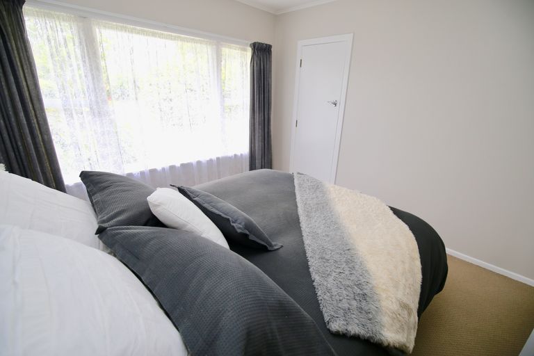 Photo of property in 27 Nevada Road, Silverdale, Hamilton, 3216