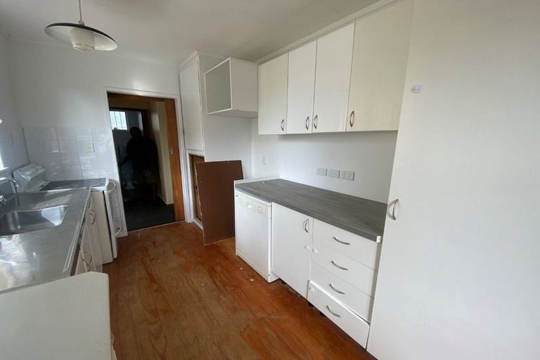 Photo of property in 2 President Avenue, Papakura, 2110