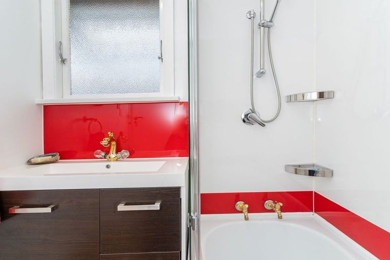 Photo of property in 6 Harbour Terrace, Careys Bay, Port Chalmers, 9023