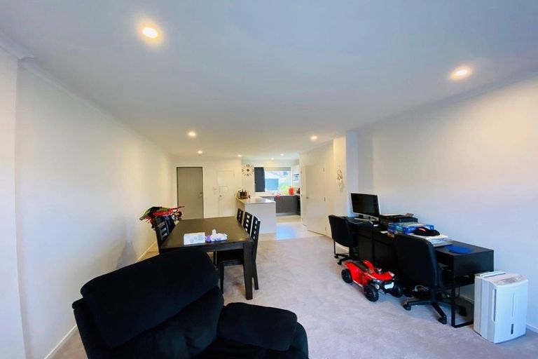 Photo of property in 16 Flounder Road, Hobsonville, Auckland, 0616