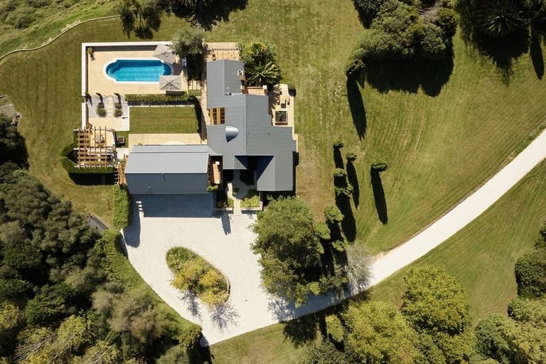 Photo of property in 42 Matangi Road, Tuki Tuki, Havelock North, 4294