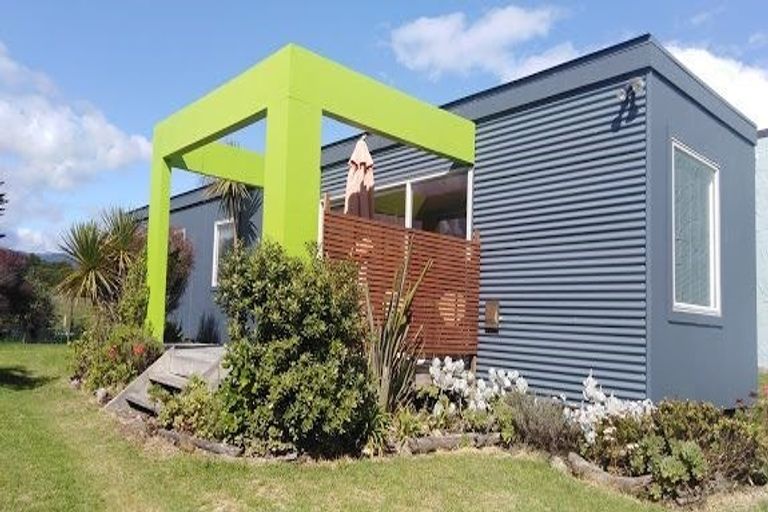 Photo of property in 22 Babbacombe Avenue, Otaki Beach, Otaki, 5512