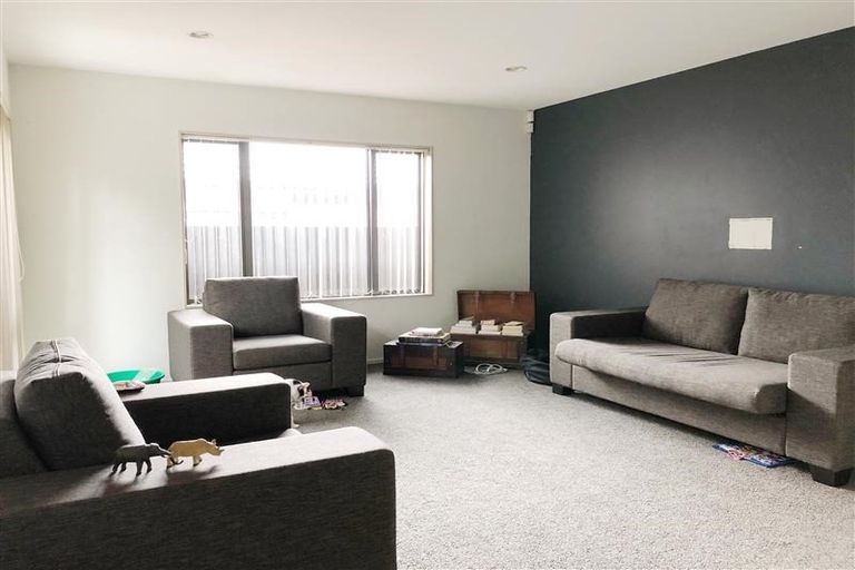 Photo of property in 318 Triangle Road, Massey, Auckland, 0614