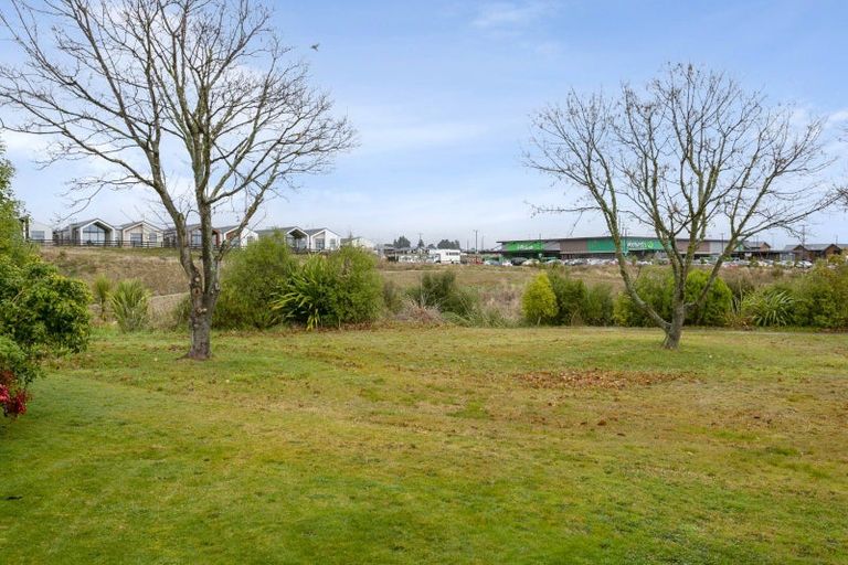 Photo of property in 5 Clarke Grove, Richmond Heights, Taupo, 3330