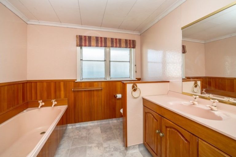 Photo of property in 92 Harley Street, Solway, Masterton, 5810