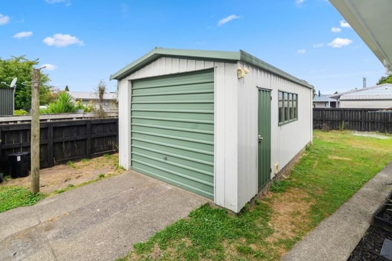Photo of property in 77a Kawaha Point Road, Kawaha Point, Rotorua, 3010