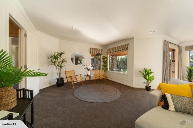 Photo of property in 4 Coburn Place, Lake Hayes, Queenstown, 9304