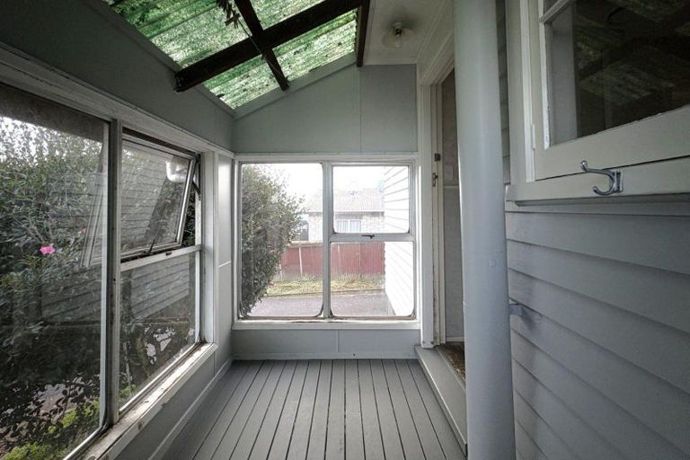 Photo of property in 1 Thomson Avenue, Dinsdale, Hamilton, 3204