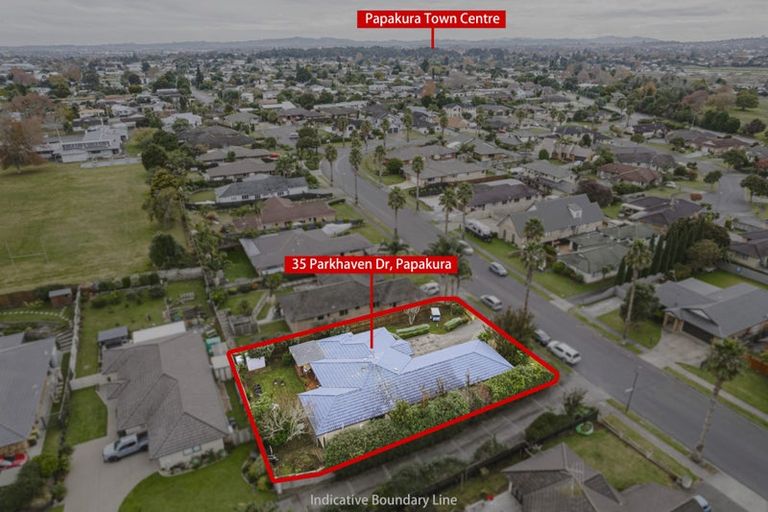 Photo of property in 35 Parkhaven Drive, Rosehill, Papakura, 2113