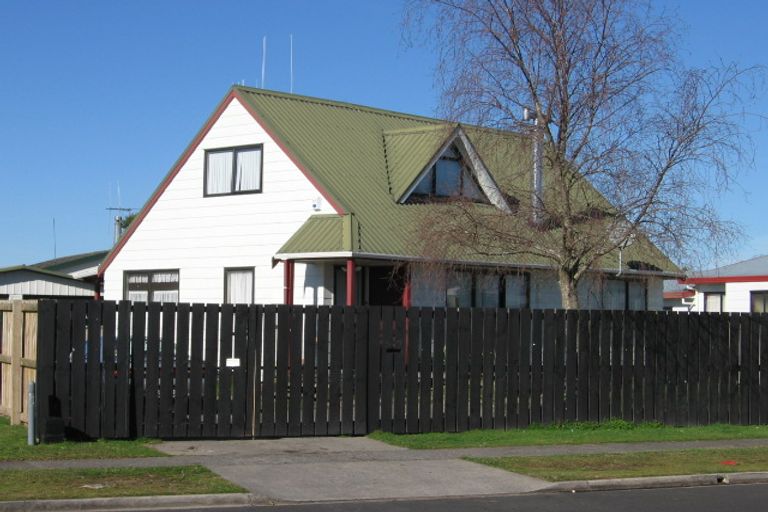 Photo of property in 57 Sunnyside Road, Nawton, Hamilton, 3200