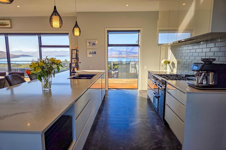Photo of property in 20 Erebus Place, Lake Tekapo, 7999