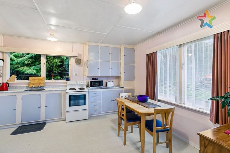 Photo of property in 165 Wellington Road, Wainuiomata, Lower Hutt, 5014