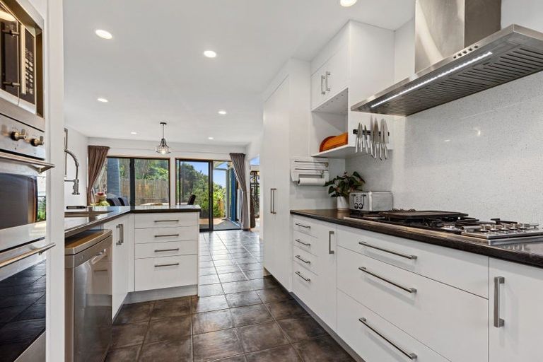 Photo of property in 28 Owen Place, Omokoroa, 3114