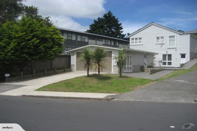 Photo of property in 5 Don Croot Street, Morningside, Auckland, 1021