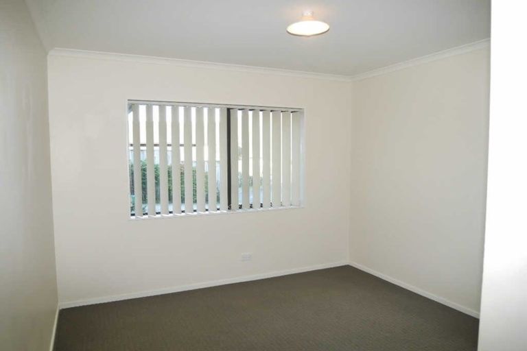 Photo of property in 5 Cascade Way, Paraparaumu, 5032