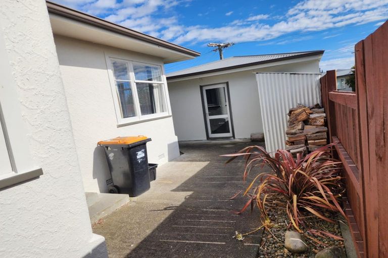 Photo of property in 12 Hurley Place, Awapuni, Palmerston North, 4412