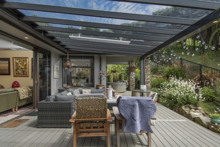 Photo of property in 49 Lakeside Terrace, Omokoroa, 3114