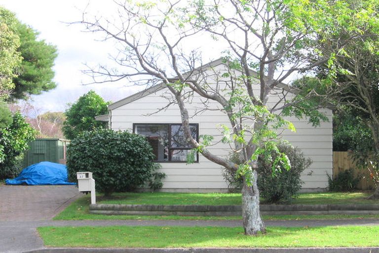 Photo of property in 37 Nimmo Avenue, Waikanae, 5036