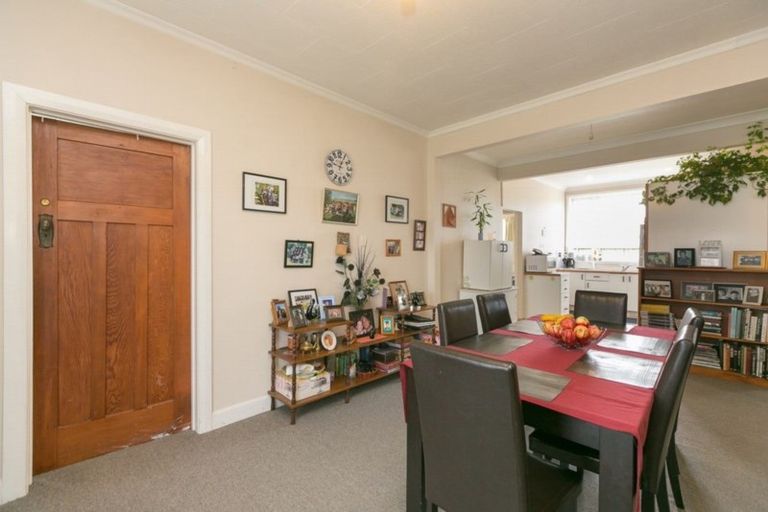 Photo of property in 30 Blake Street, Waitara, 4320
