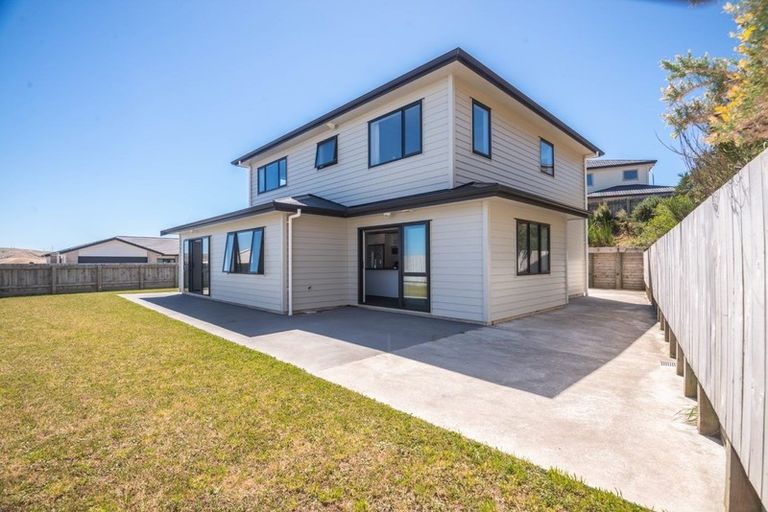 Photo of property in 36 Havana Rise, Grenada Village, Wellington, 6037