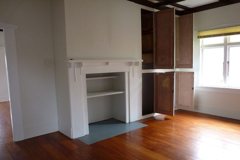 Photo of property in 62 St Michaels Avenue, Point Chevalier, Auckland, 1022