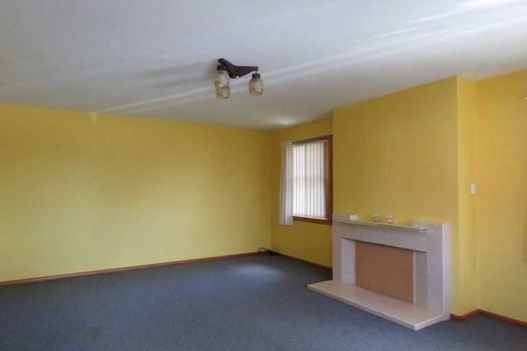 Photo of property in 4 Lochee Road, Upper Riccarton, Christchurch, 8041
