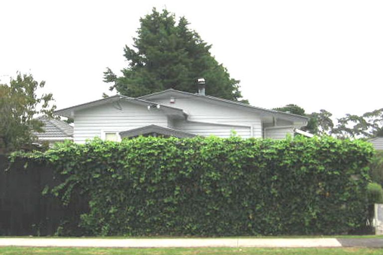 Photo of property in 17 Ranui Station Road, Ranui, Auckland, 0612