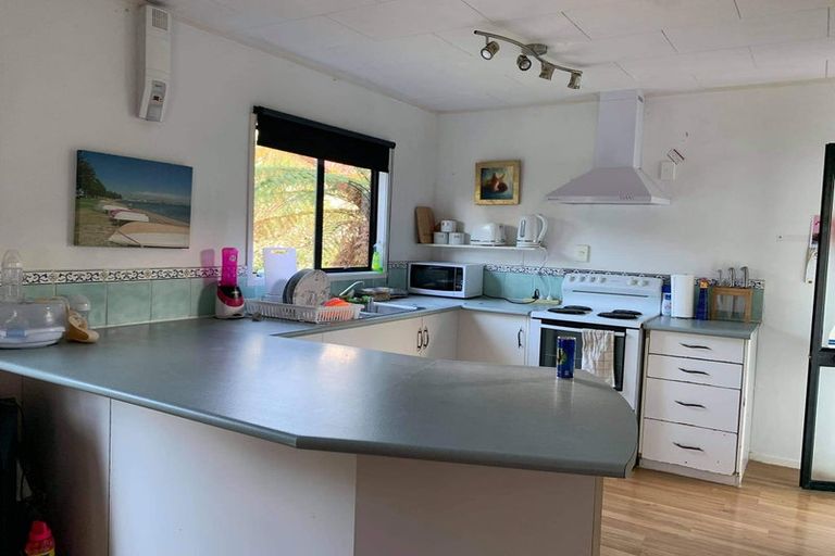 Photo of property in 57 Holmes Drive South, Massey, Auckland, 0614