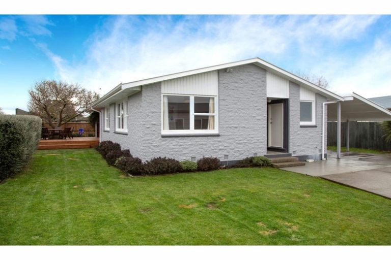Photo of property in 127 Northcote Road, Northcote, Christchurch, 8052