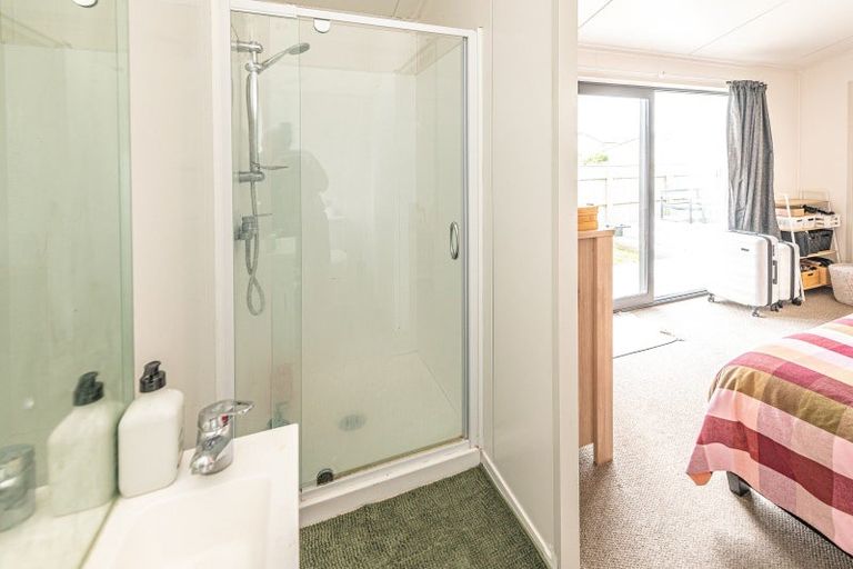 Photo of property in 79a Matai Street, Castlecliff, Wanganui, 4501