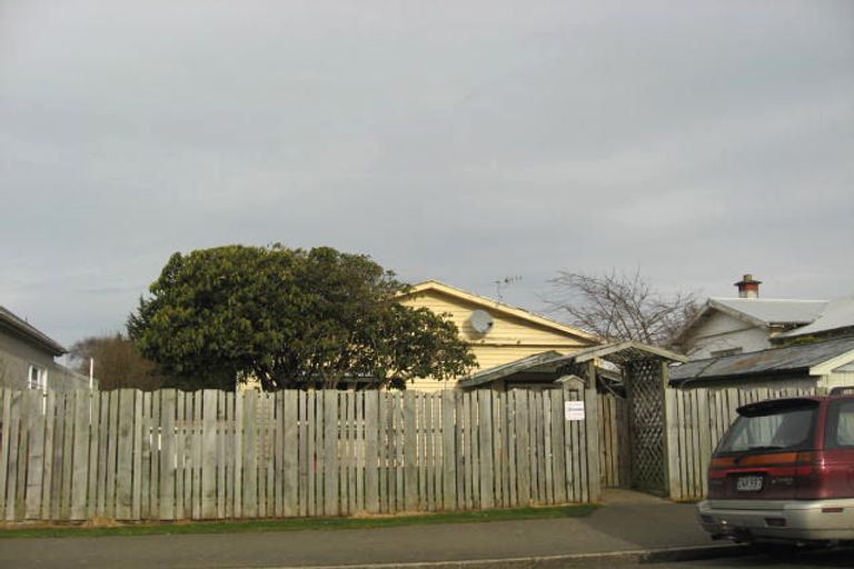 Photo of property in 61 Centre Street, Strathern, Invercargill, 9812