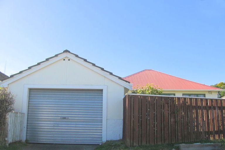 Photo of property in 2 Leveson Street, Strathmore Park, Wellington, 6022