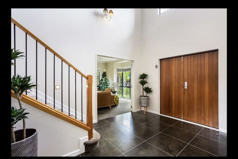 Photo of property in 29 Dressage Lane, Greenhithe, Auckland, 0632