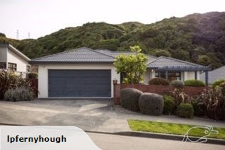 Photo of property in 214 Westchester Drive, Churton Park, Wellington, 6037