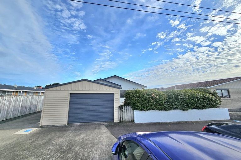 Photo of property in 14 Darnell Street, Fitzroy, New Plymouth, 4312