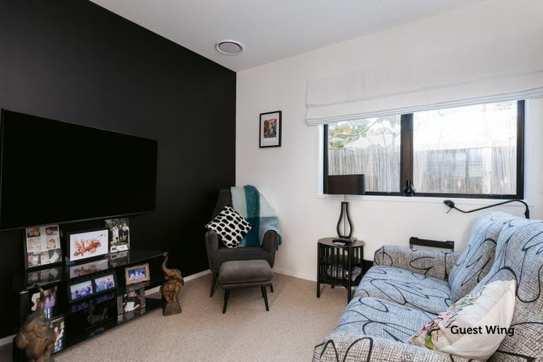 Photo of property in 5 Piha Close, Papamoa Beach, Papamoa, 3118