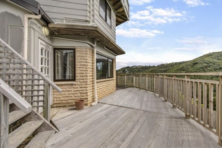 Photo of property in 98 View Road, Houghton Bay, Wellington, 6023