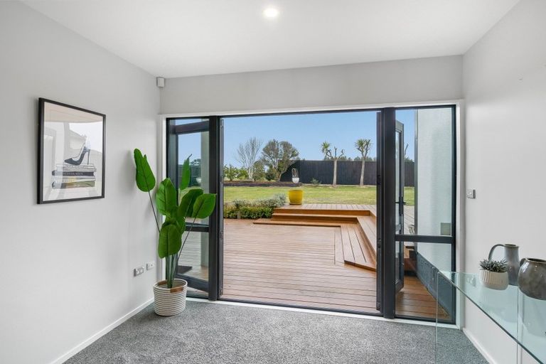 Photo of property in 51 Eastwood Rise, Waimairi Beach, Christchurch, 8083