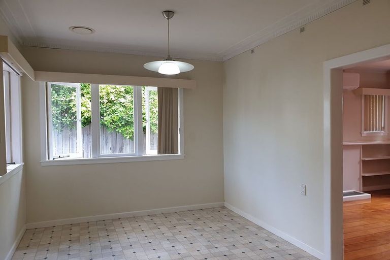 Photo of property in 1/16 Taharoto Road, Takapuna, Auckland, 0622