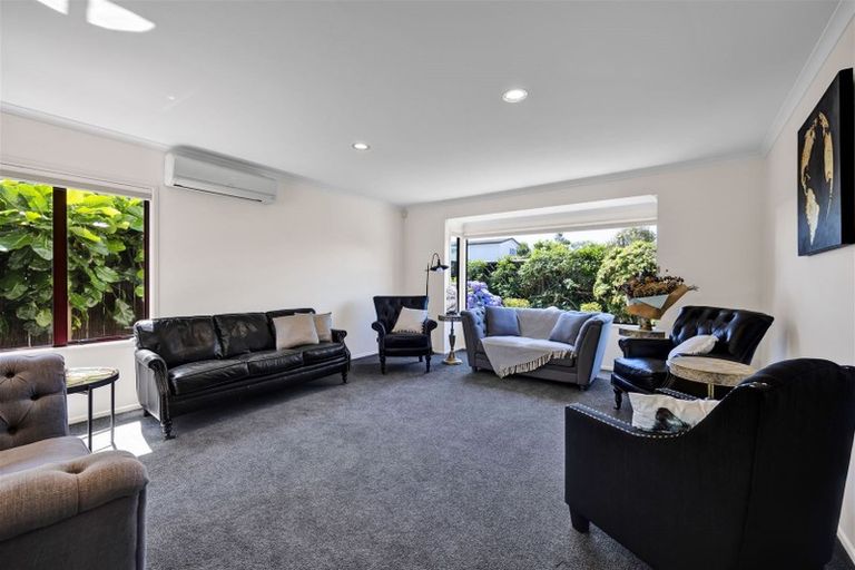 Photo of property in 11 Erin Street, Hawera, 4610