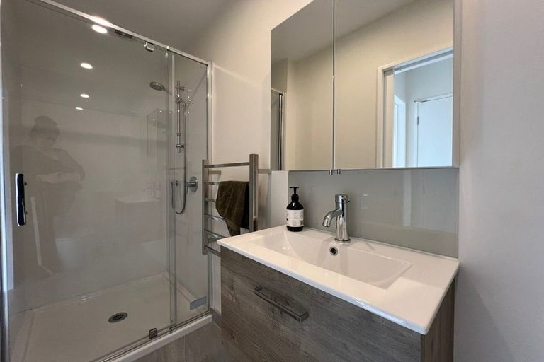 Photo of property in 35 Jabuka Street, Glen Eden, Auckland, 0602