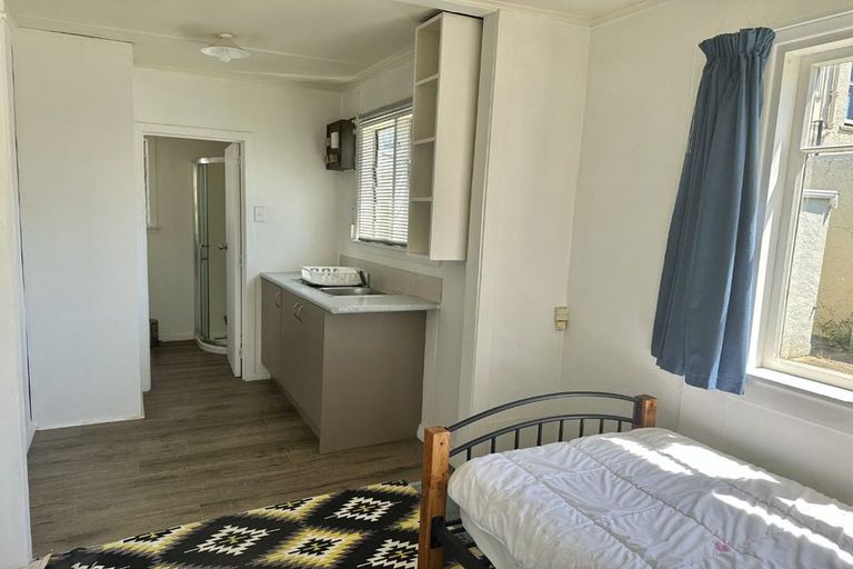 Photo of property in 43 Surrey Street, Caversham, Dunedin, 9012